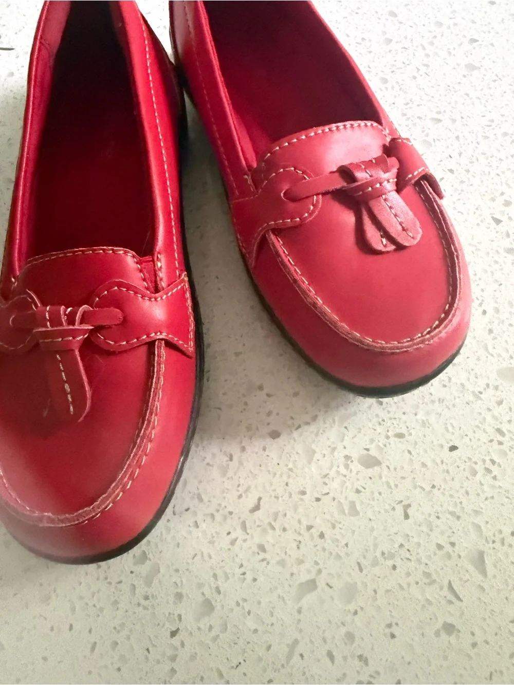 Women’s Red Leather Knot-Accent Loafers